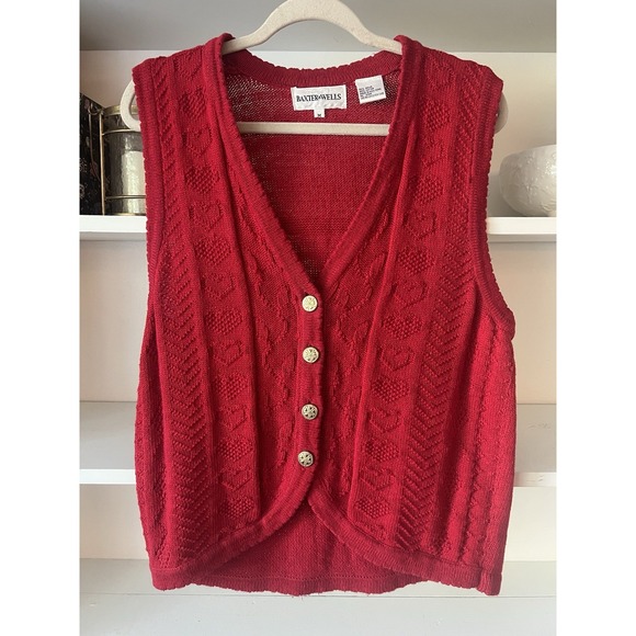 Baxter & Wells Red Sweater Vest Hearts Gold Buttons Medium - Picture 1 of 5